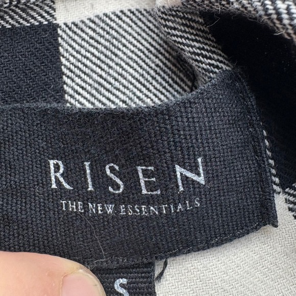 Risen Buffalo Plaid Flannel Men's S Black White Oversized Long Sleeve Button Up - Picture 13 of 14